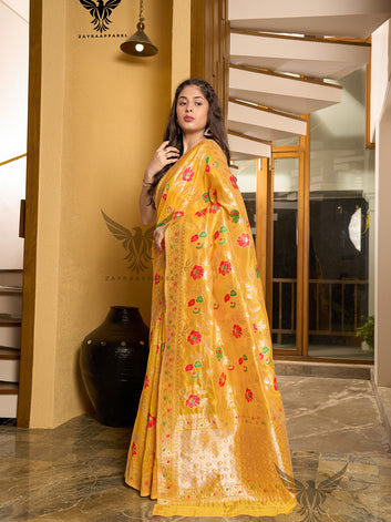 Floral Organza Banarasi Zari Saree With Blouse Piece