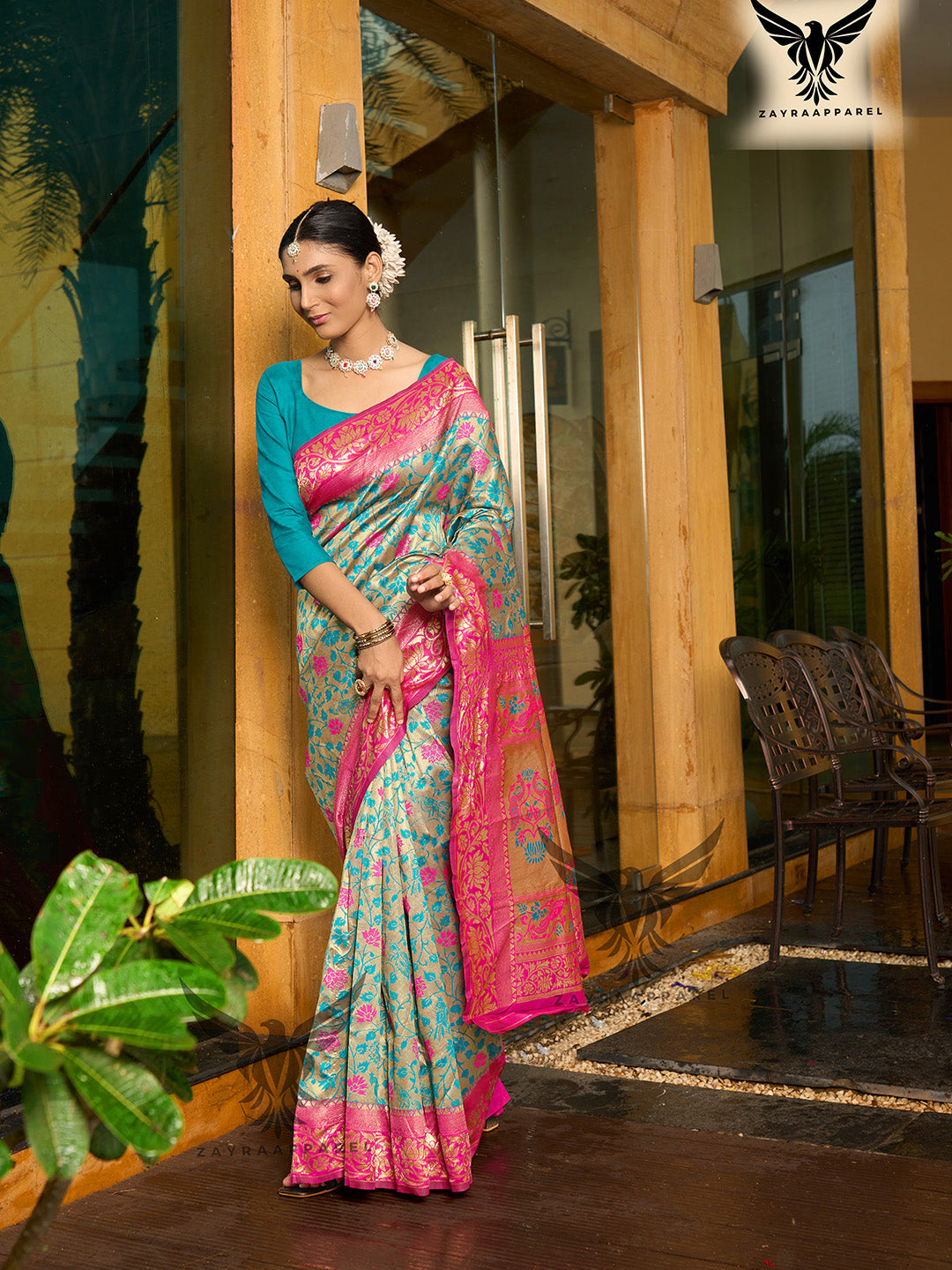 Ethnic Motifs Zari Organza Banarasi Saree